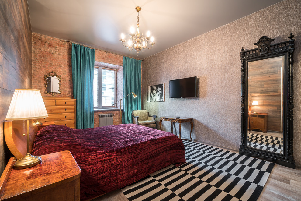 Apartment with Fusion Design and Vintage Furniture in St. Petersburg