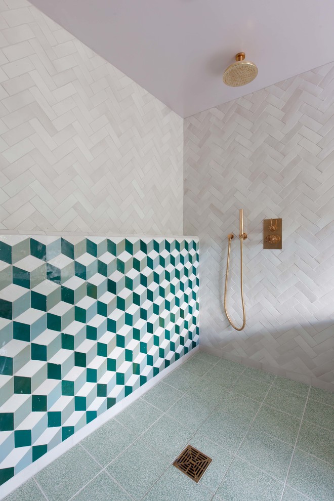 Inspiration for a midcentury bathroom in London.