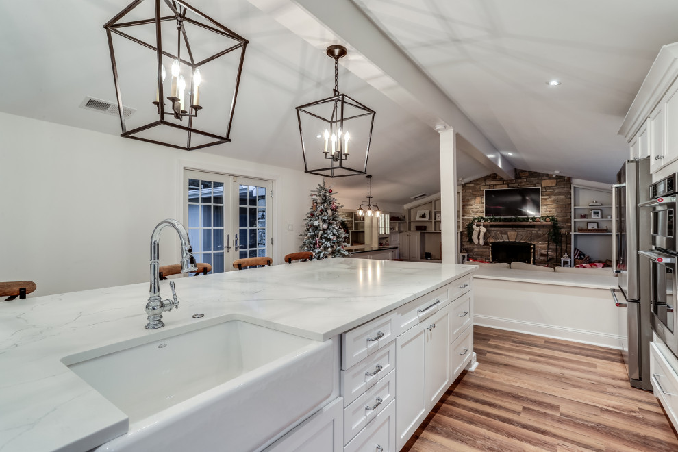 Large transitional home design photo in Baltimore