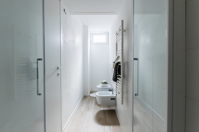 Grey Loft contemporary-toalett