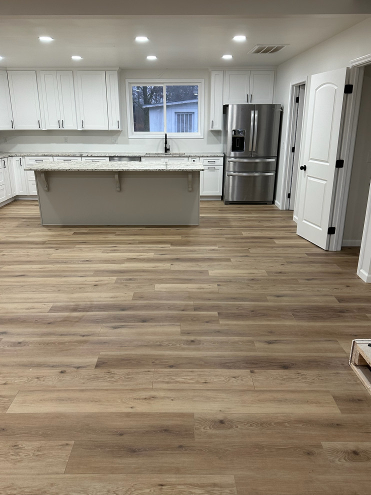 OPEN KITCHEN AND LIVING AREA