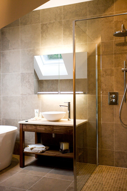Traditional Replacement Dwelling, Penpol, Cornwall traditional-bathroom