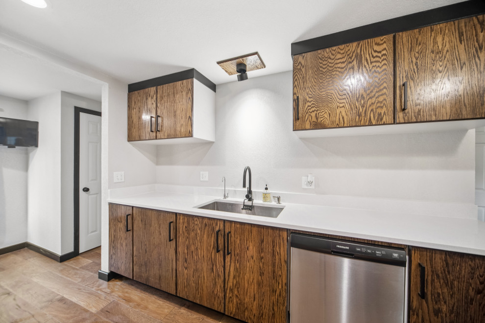 Custom Kitchen & Bath