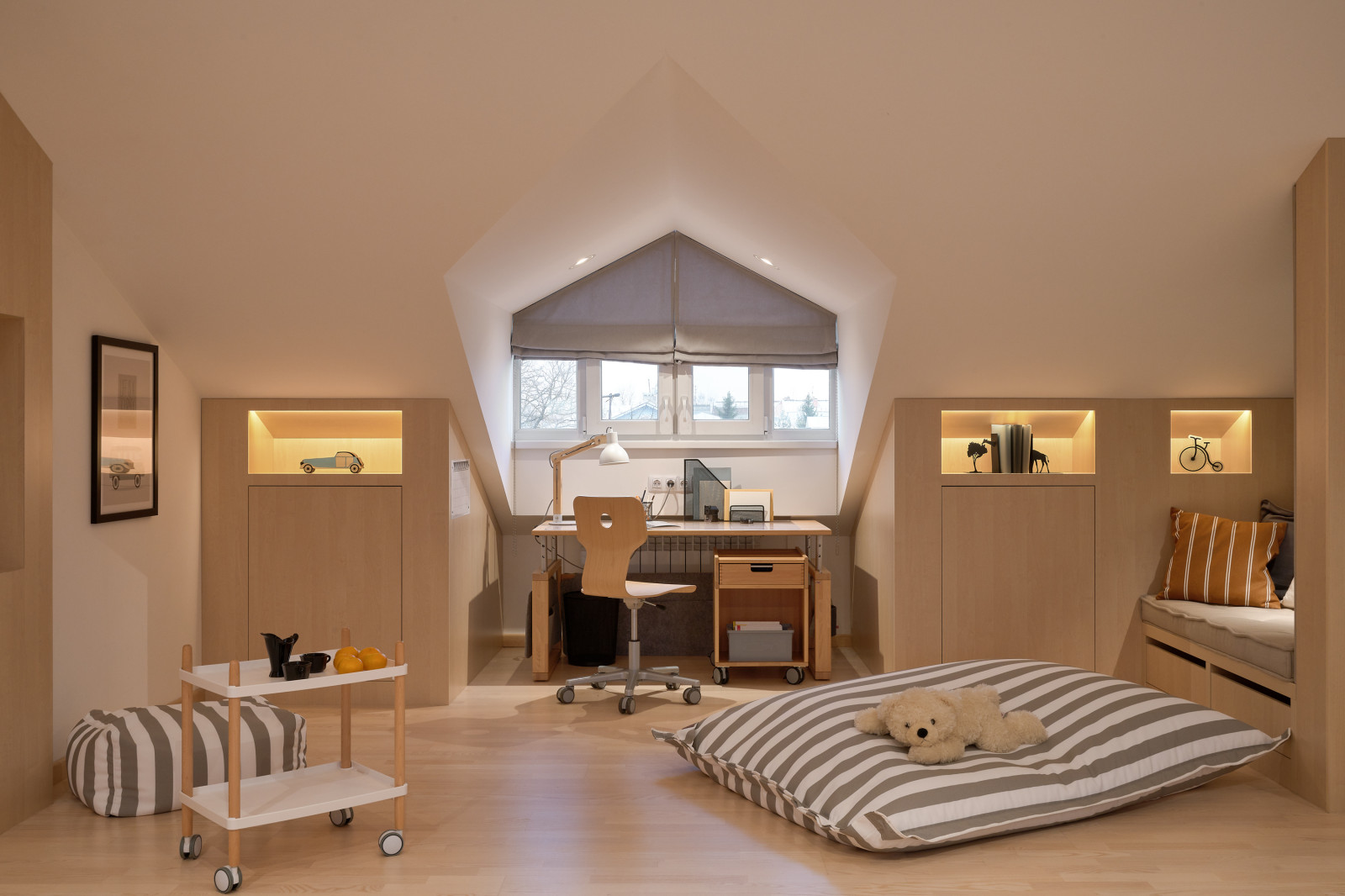 Мансарда для детей.  Публикация AD