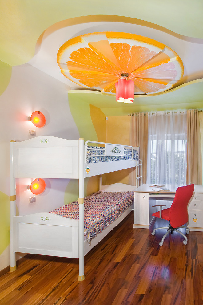 Интерьер коттеджа в ярких тонах