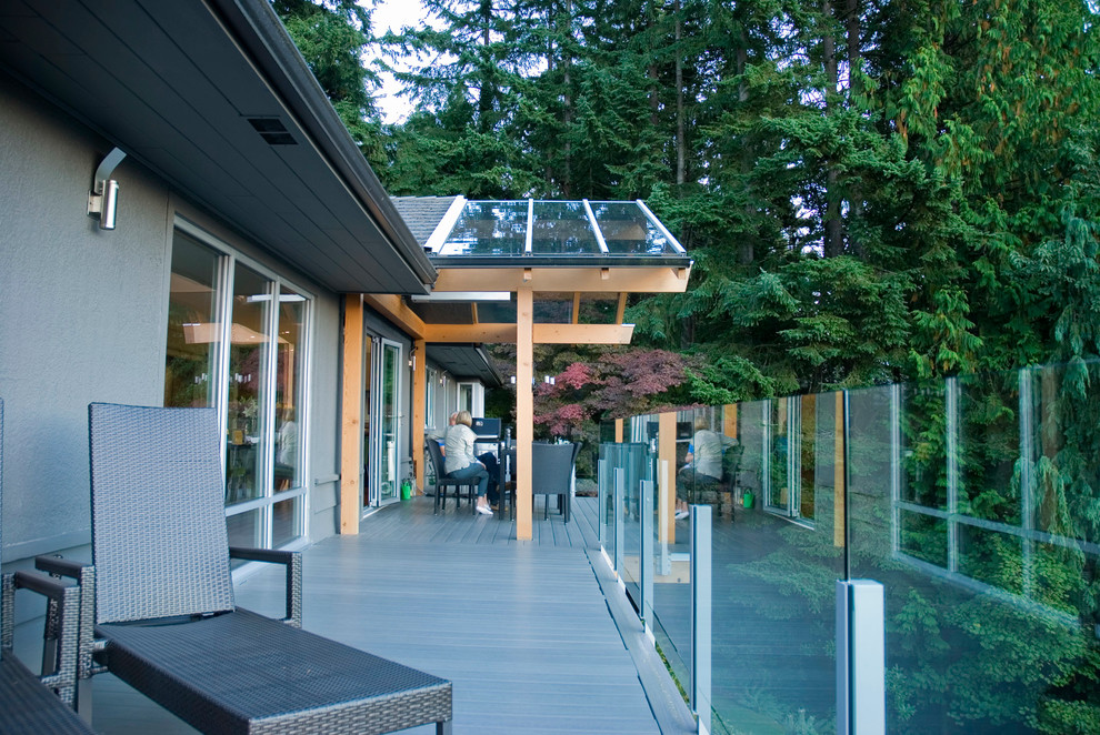 This is an example of a contemporary deck in Vancouver.