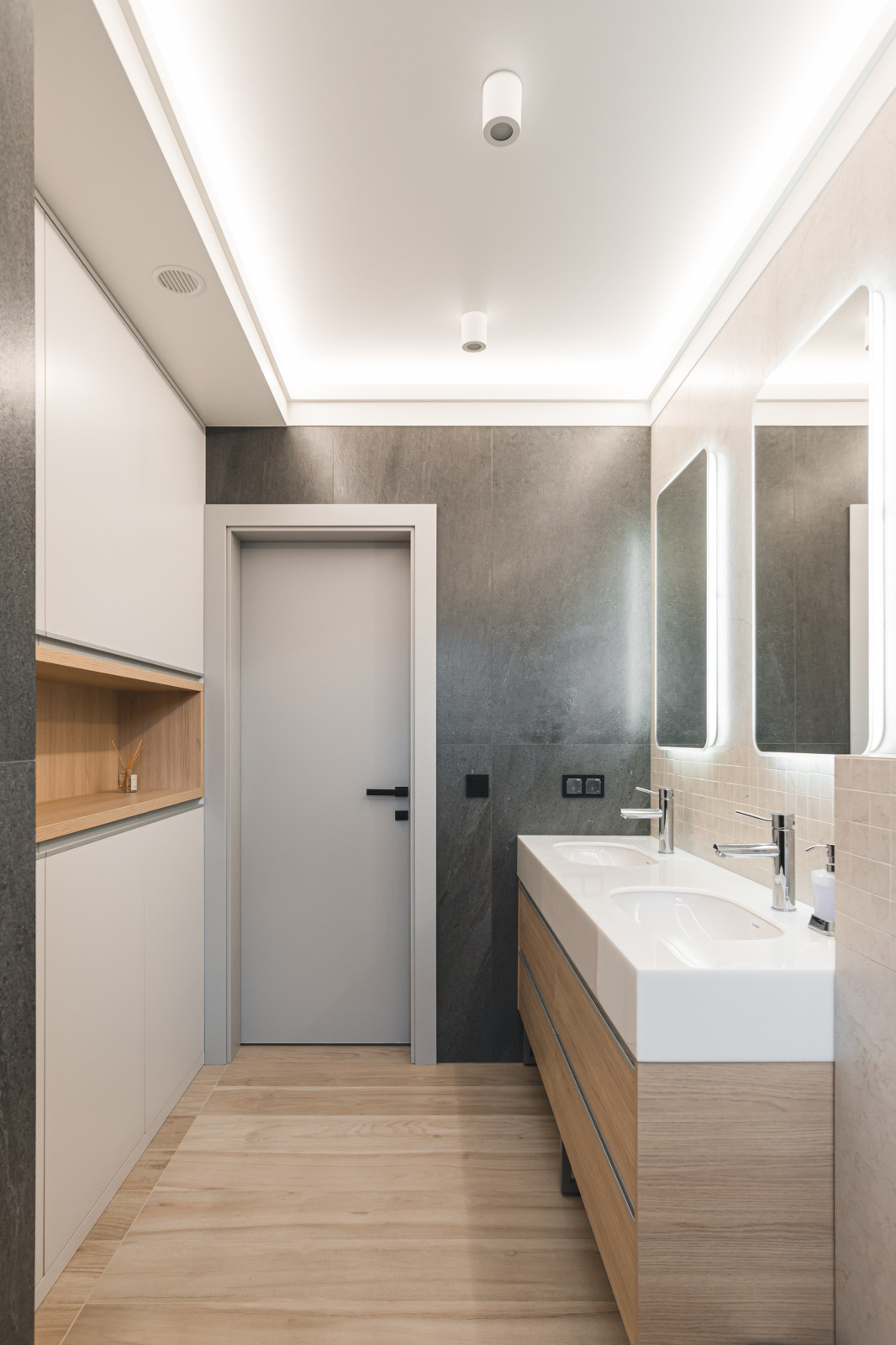 Реализованный интерьер частного дома площадью 300 кв.м.