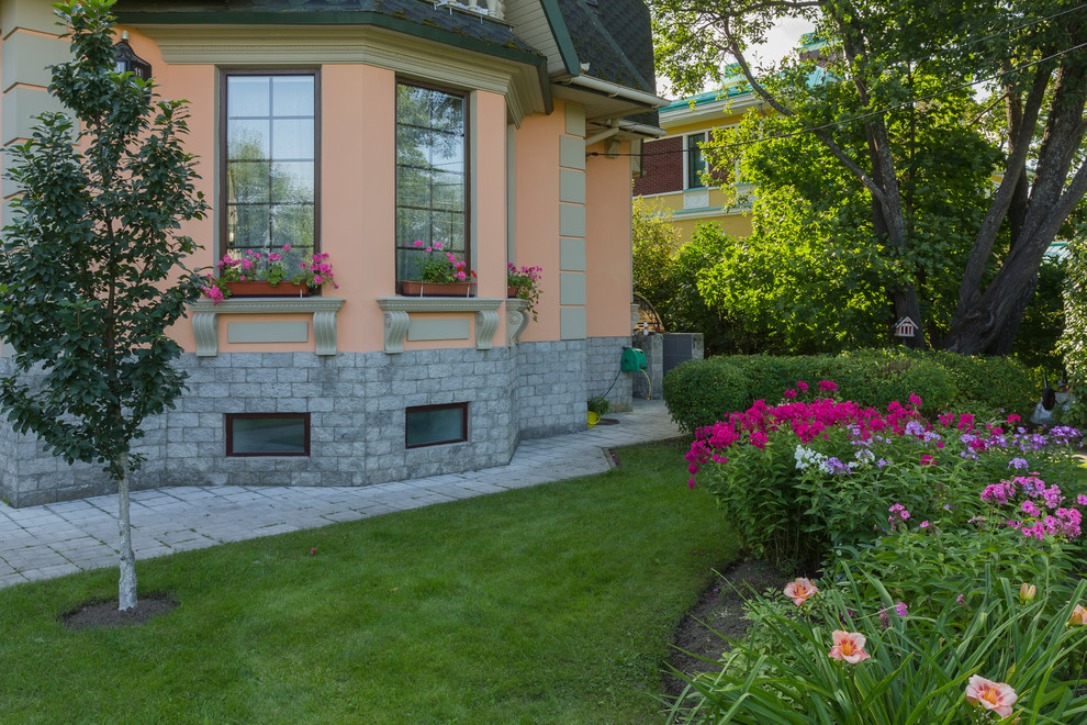 Дом под Петергофом