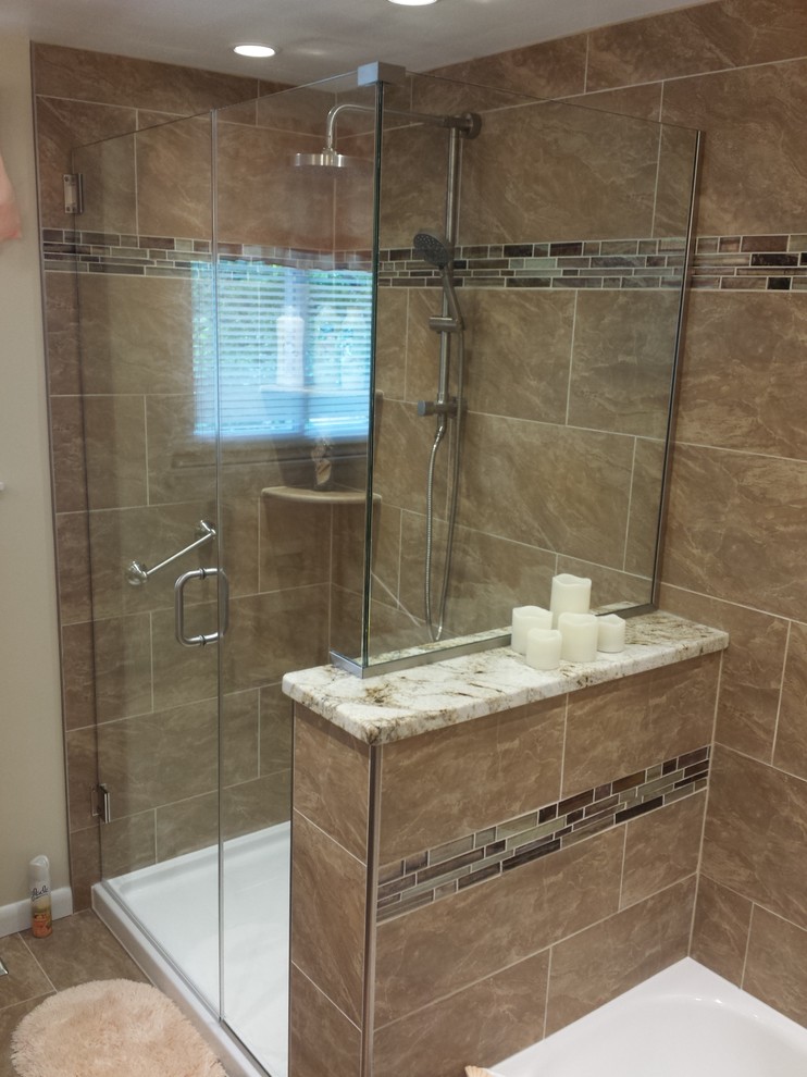 Transitional bathroom photo in Phoenix