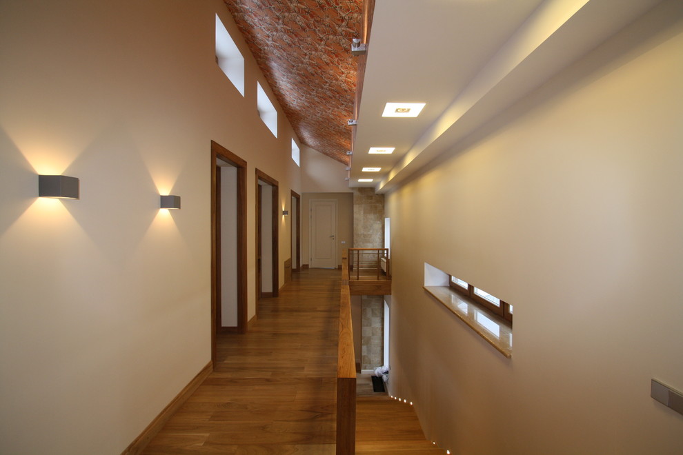 дом в Подмосковье( живые фотографии  интерьера)