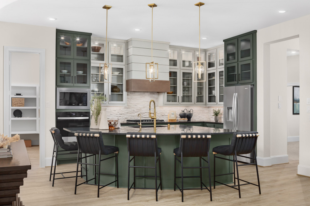 Transitional kitchen photo in Houston