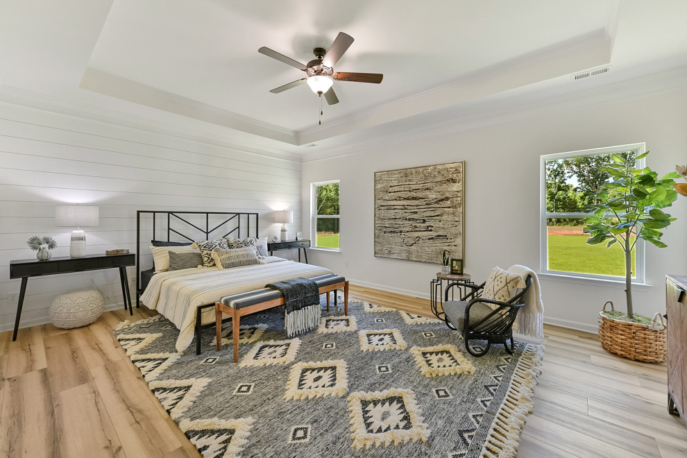 Home design - transitional home design idea in Charlotte