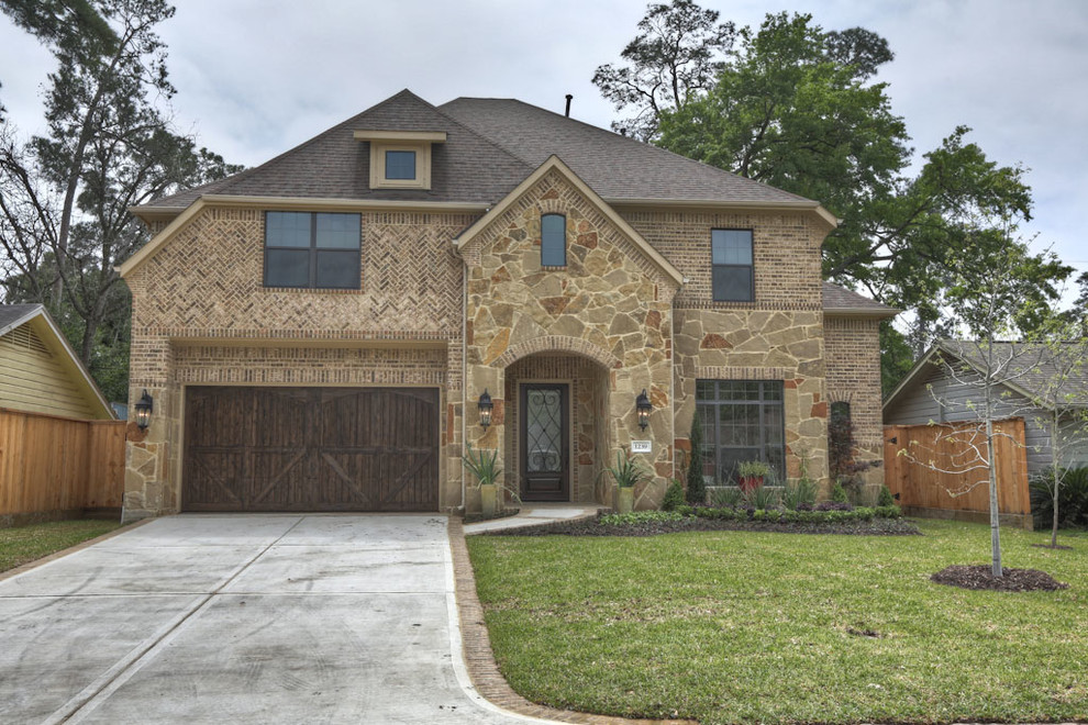 Transitional exterior home idea in Houston