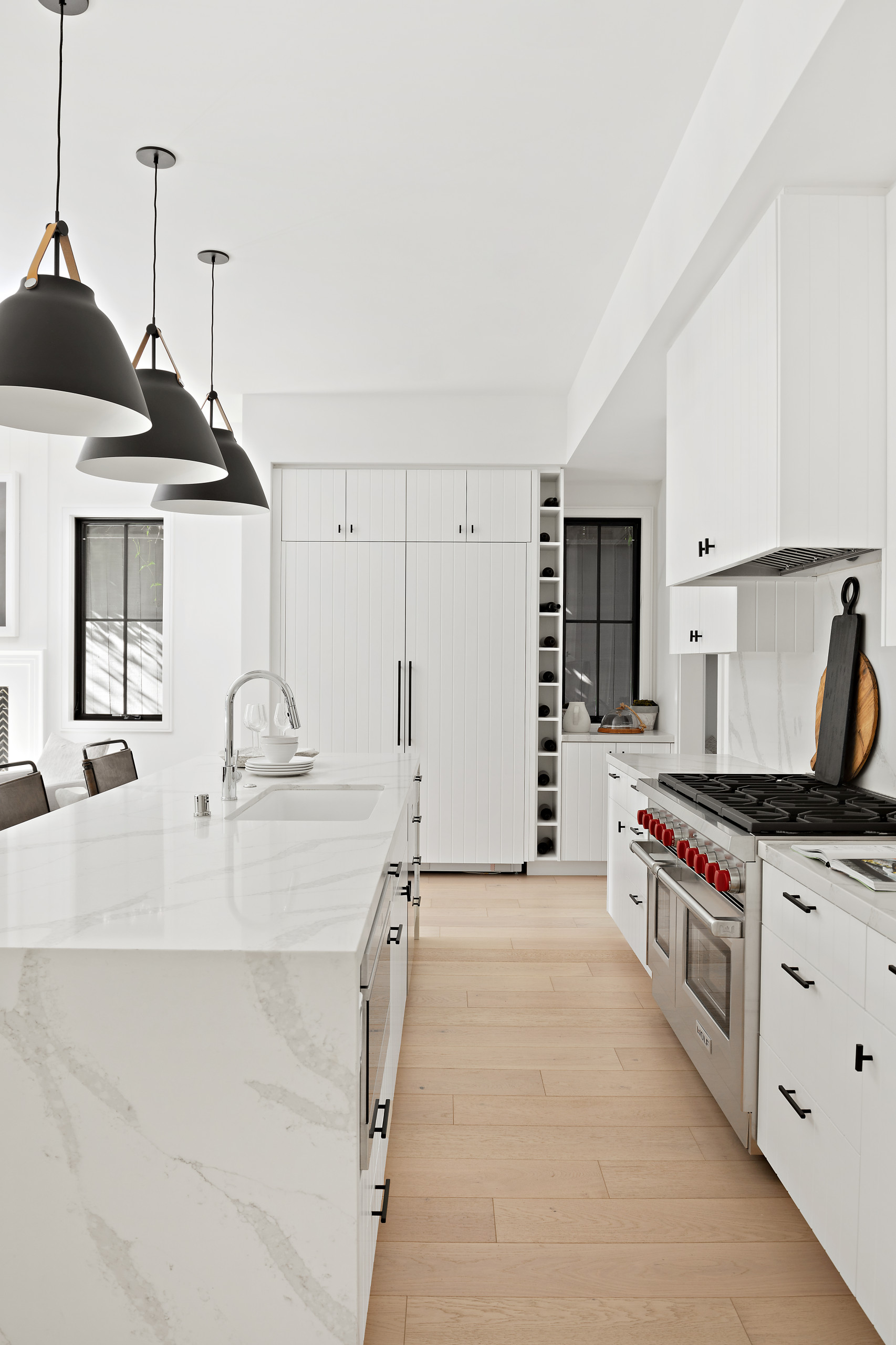 Are Black and White Kitchen Cabinets Back in Fashion ·