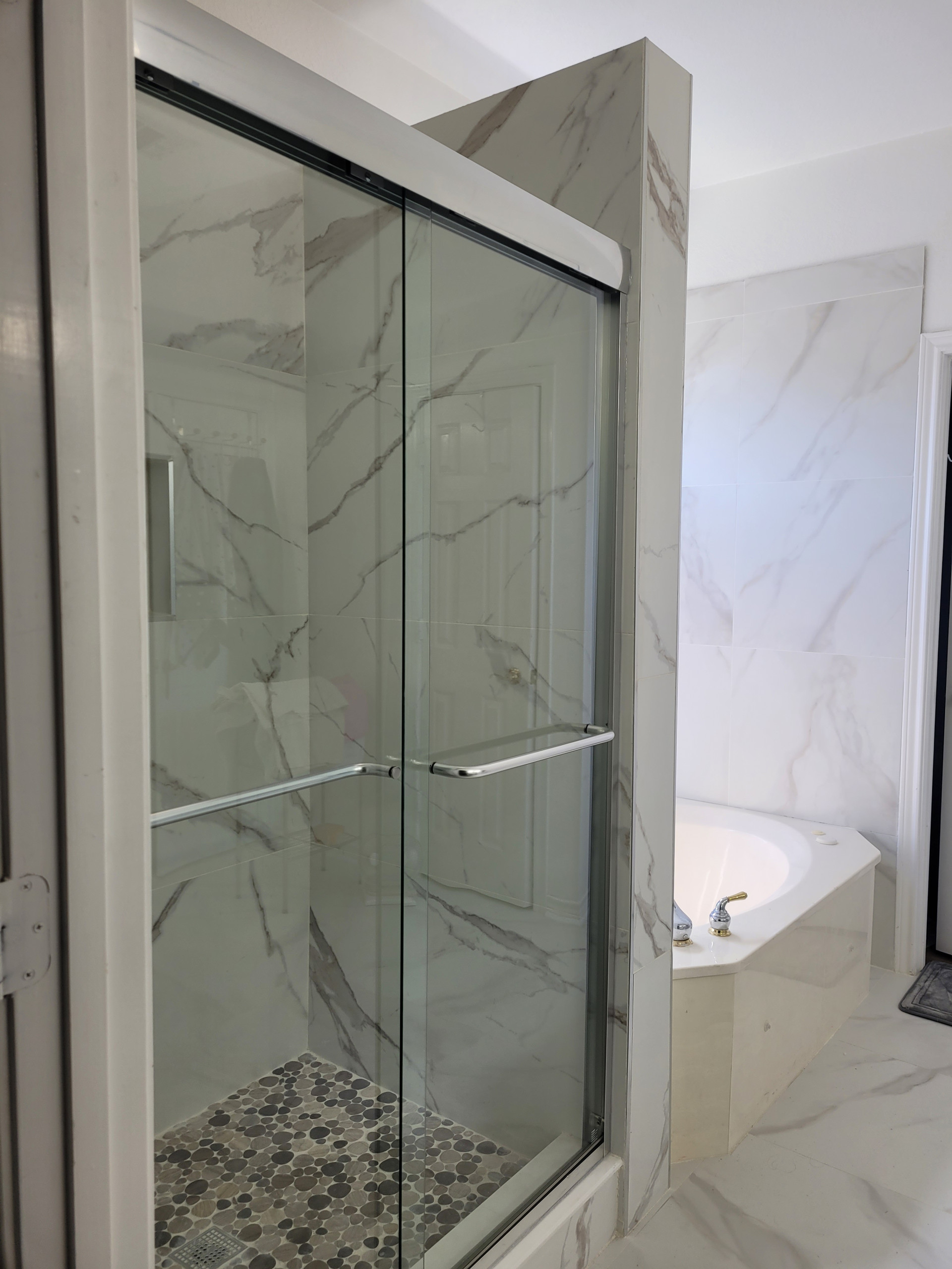 Fortworth Transitional Bathroom Remodel