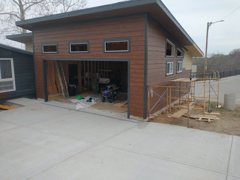 Garage Build in Lake Waukomis, MO