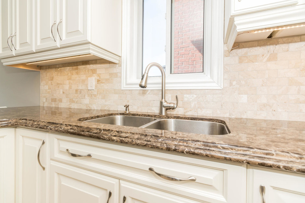 Home design - transitional home design idea