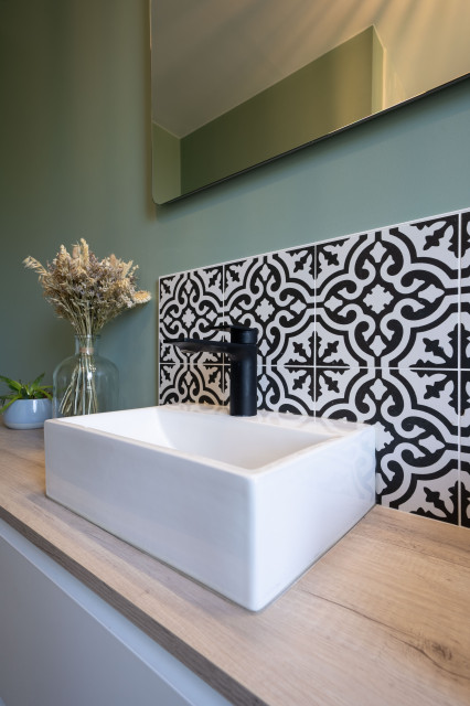 R&eacute;alisation "Fa&iuml;ence" mediterran-badezimmer