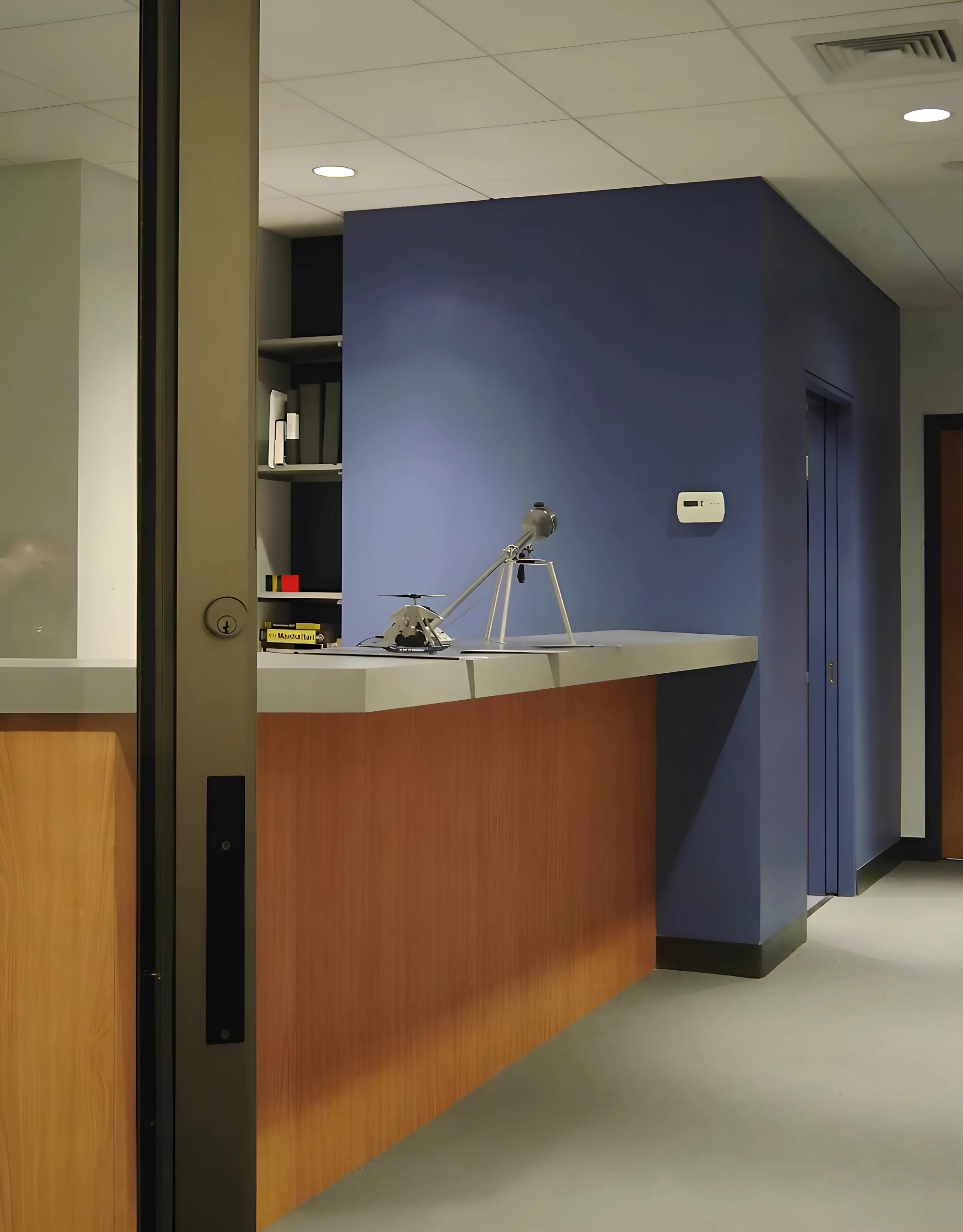 RECEPTION DESK