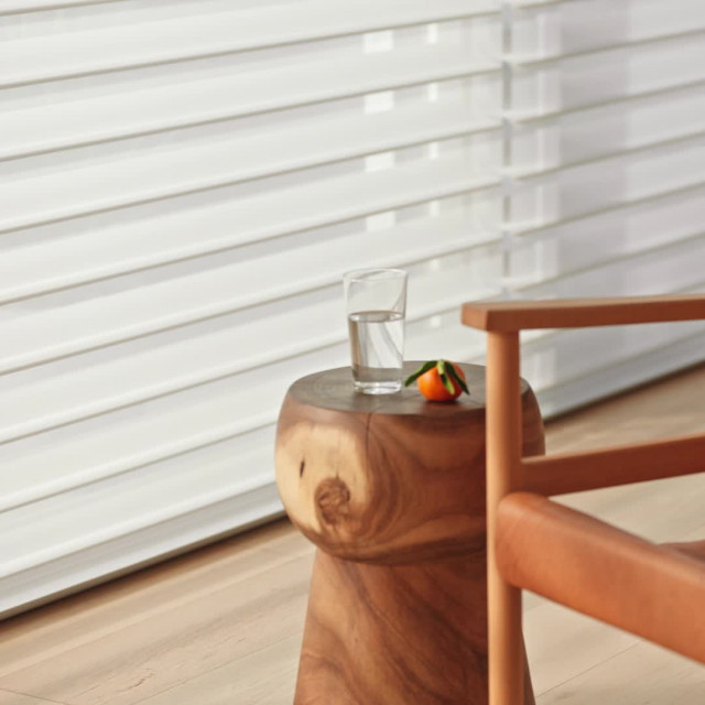 Hunter Douglas 