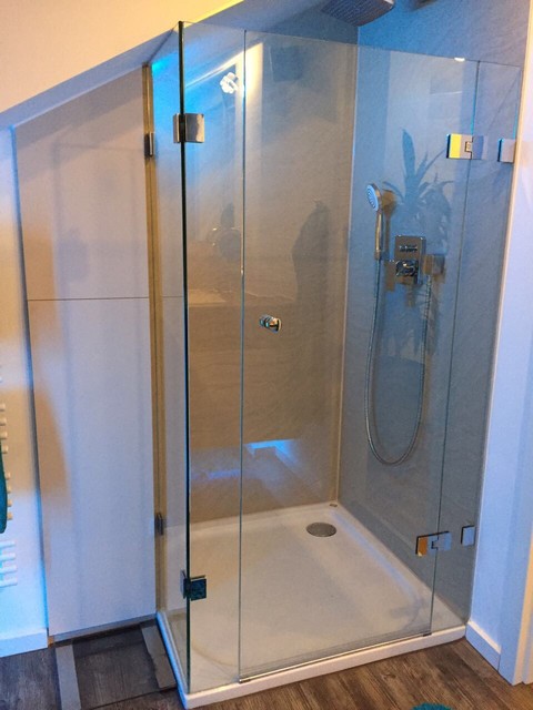 Bodengleiche Dusche In Dachschrage Contemporary Bathroom Munich By Kuchler Konzepte Bader Ohne Fliesen