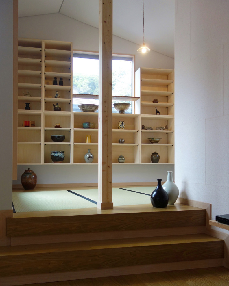 Idéer för att renovera ett litet funkis separat vardagsrum, med rosa väggar och tatamigolv