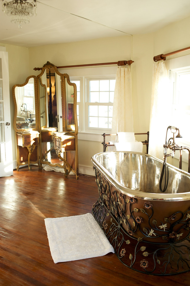 Transitional home design photo in DC Metro