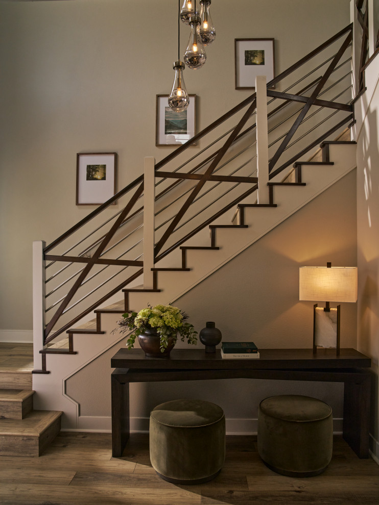 Example of a transitional staircase design in Los Angeles