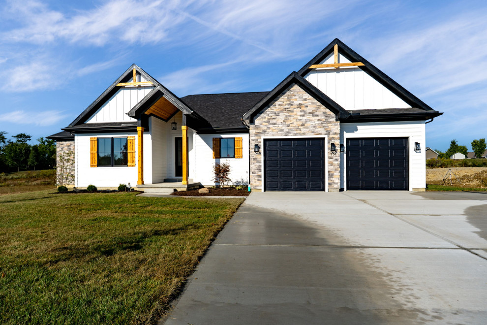 Amazing 2357 + over 900 sqft in basement home in Lebanon Ohio
