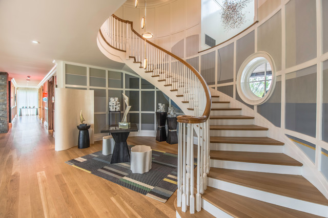 100 Crescent Residence coastal-staircase