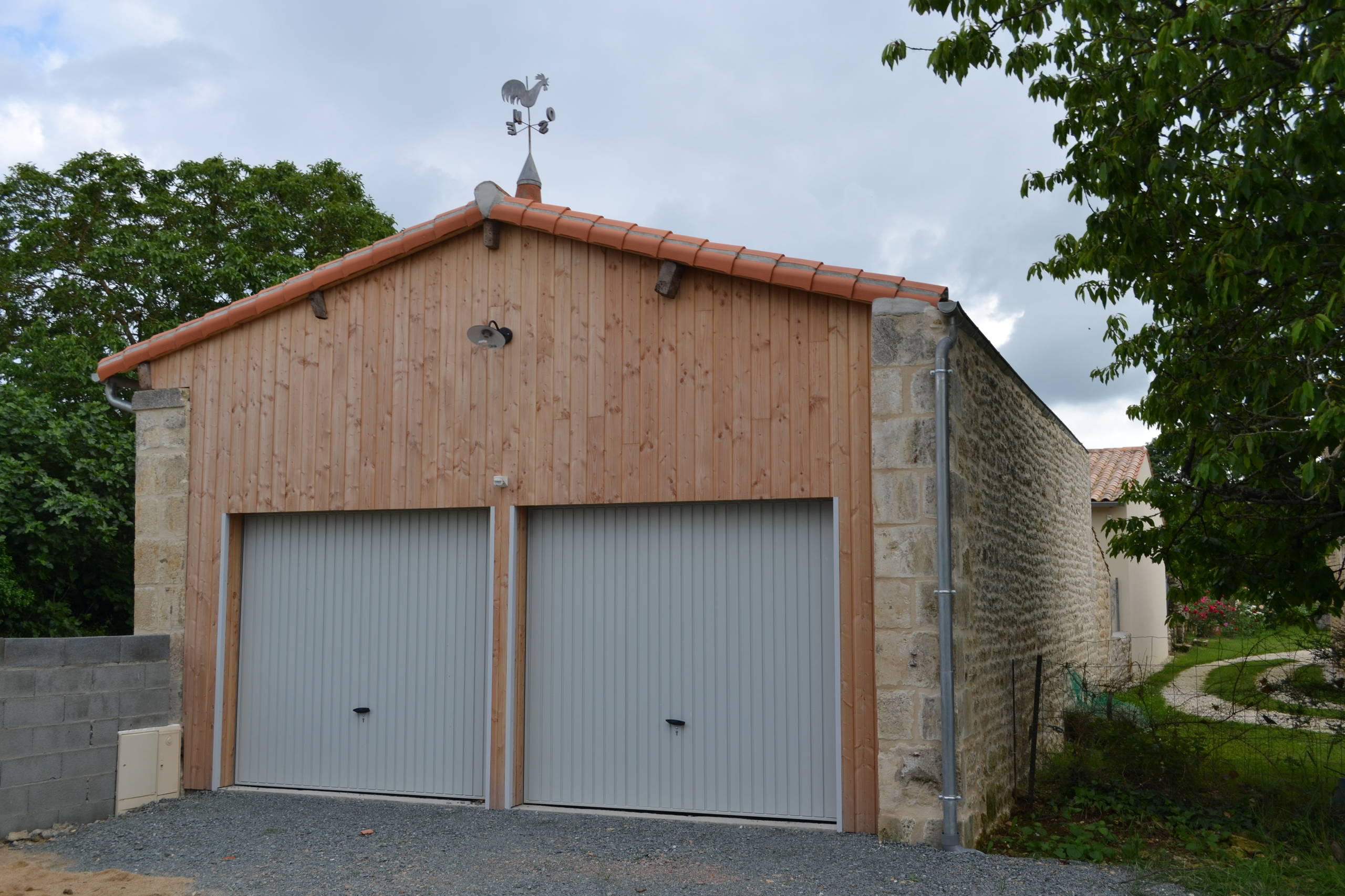Transformation d'une grange en garage près de Niort.