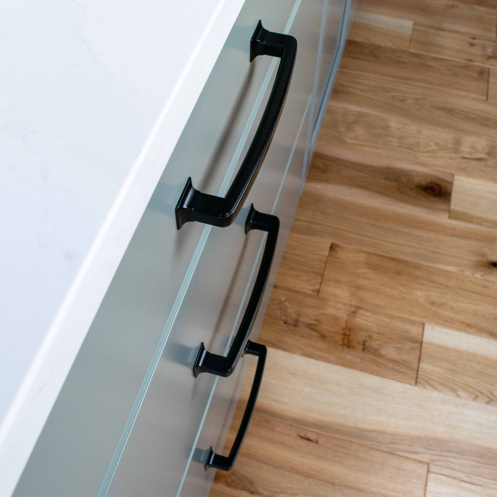 Berenson Hearthstone Collection Traditional New York by Berenson