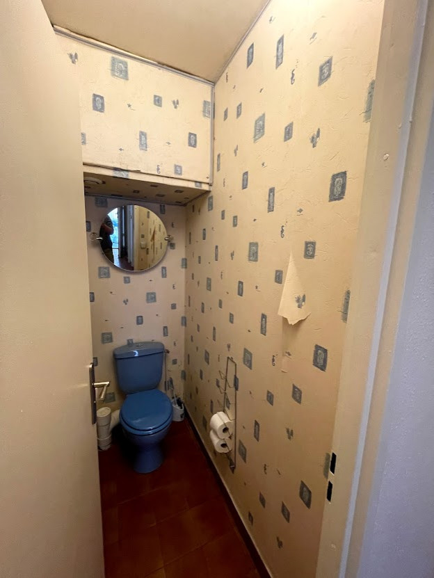 SALLE D'EAU: agrandissement par la fusion de la salle d'eau & du WC