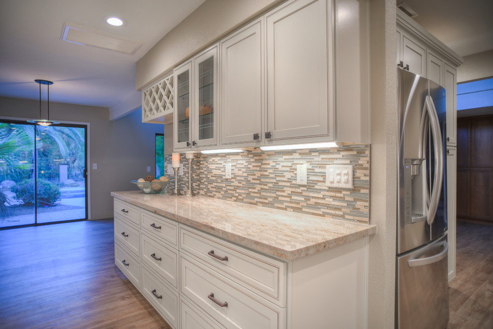 Inspiration for a transitional kitchen remodel in Phoenix