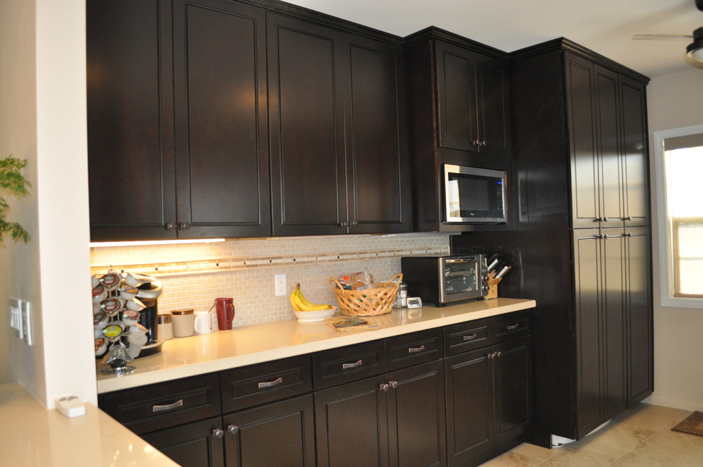 Kitchen - kitchen idea in Orange County