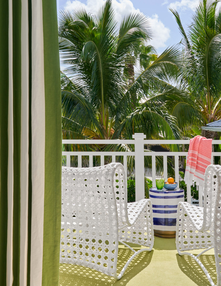 Beach style balcony photo in Miami