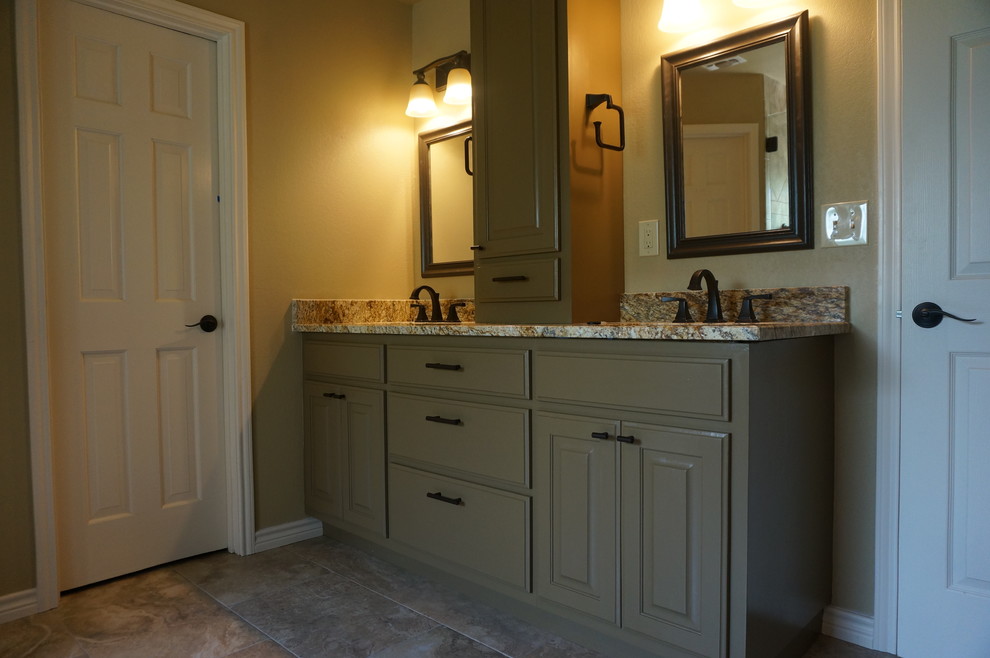 Mountain Home - Kerrville Master Bath