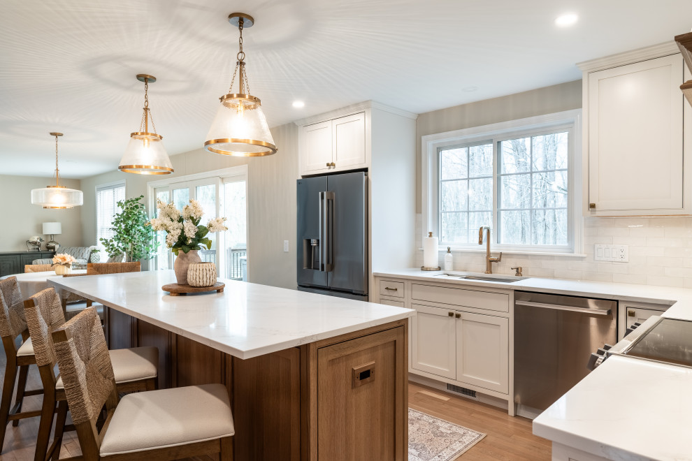 Kitchen - transitional kitchen idea in Providence