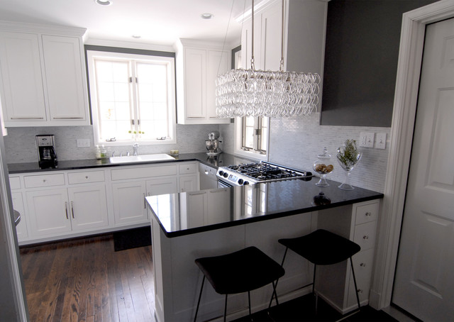 white painted kitchen klassisch-kueche