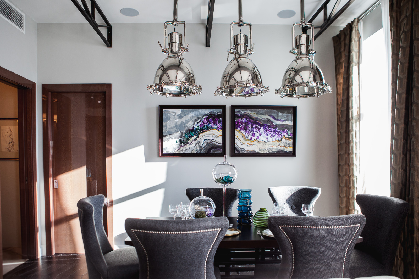 Скромное обаяние буржуа \\ гостиная-кухня