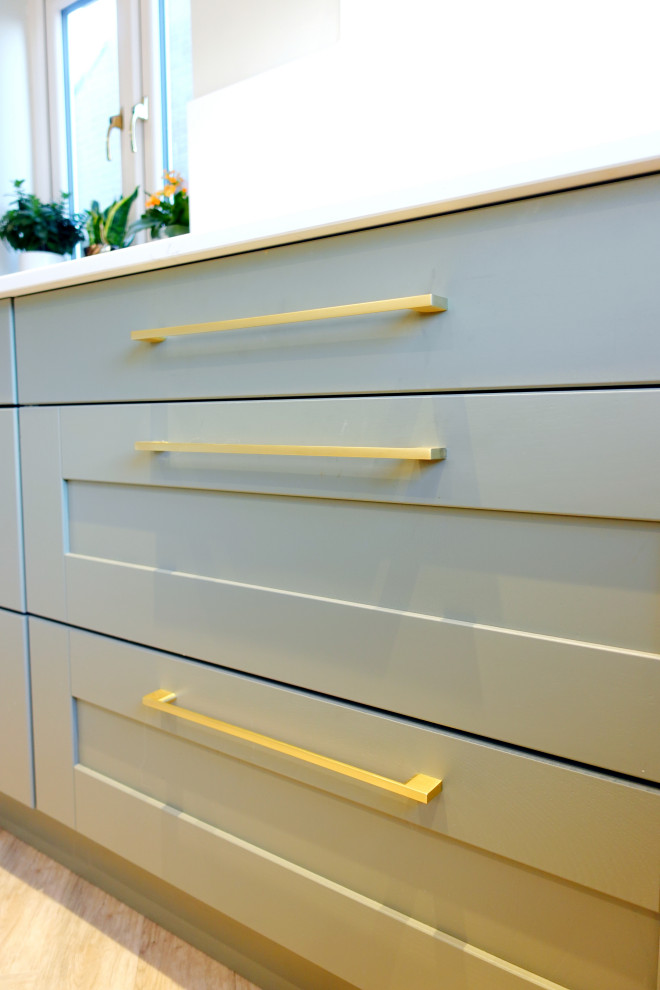 The Desford Kitchen - Colmar - RRP £27,500 - Luxe Price £21,000