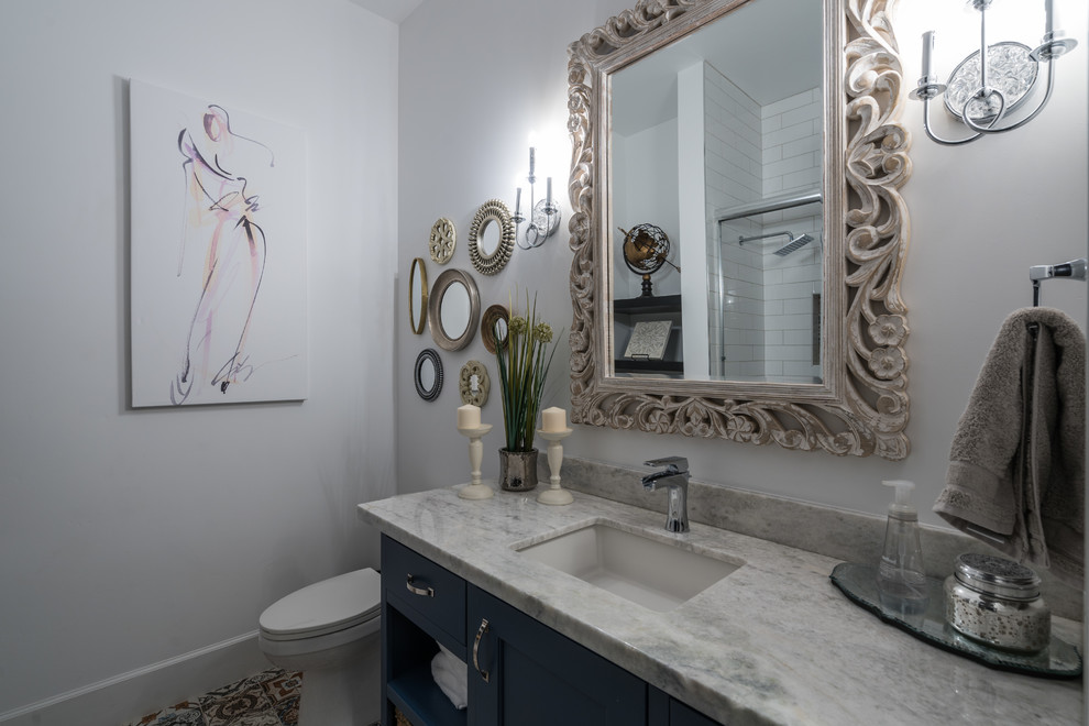 Transitional home design photo in Phoenix