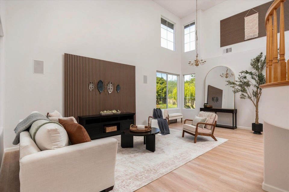529 High Grove Santa Barbara, CA 93111 | Staging