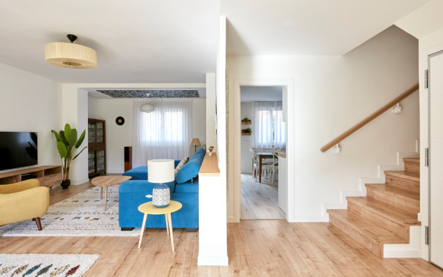 Hogar Marta y Roger contemporary-living-room