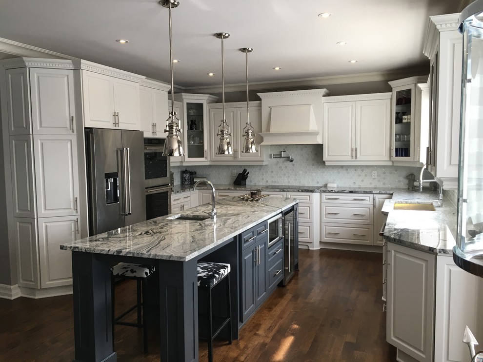 This is an example of a traditional kitchen in Ottawa.