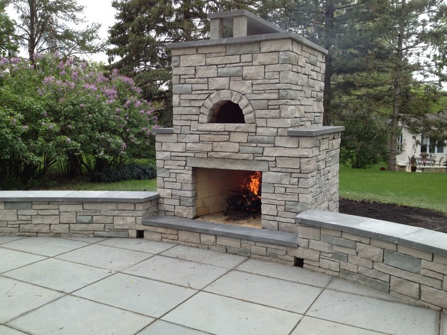 Outdoor Fondulac Stone Fireplace And Pizza Traditional Patio