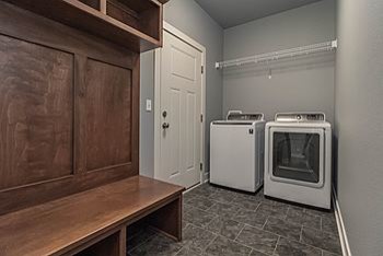Laundry room - transitional laundry room idea