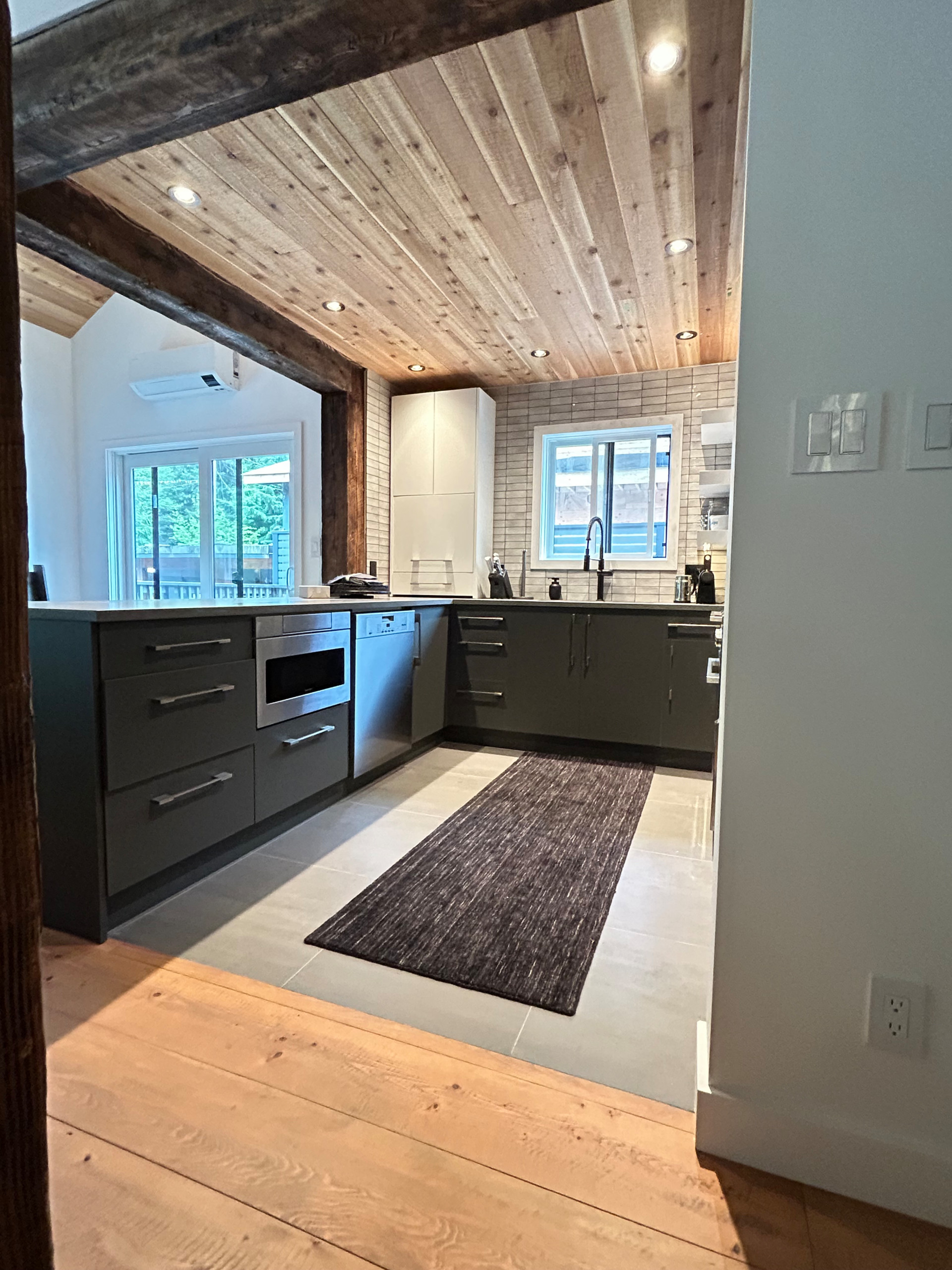 Contemporary Chefs Kitchen