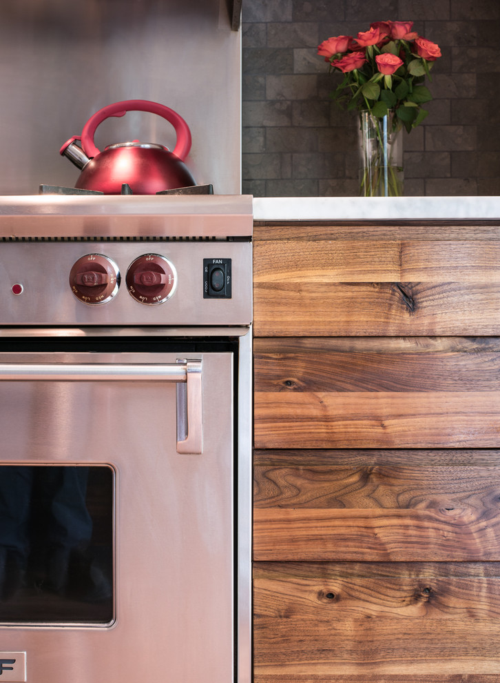 Kitchen - rustic kitchen idea in Philadelphia