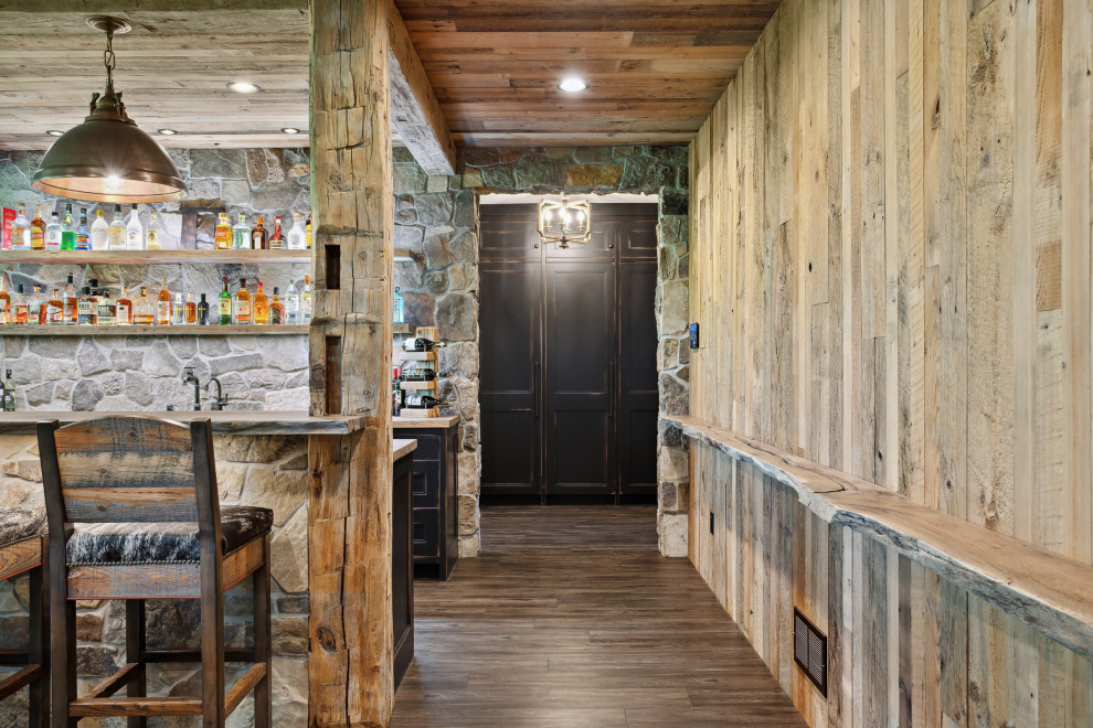 Example of a mountain style basement design in Minneapolis